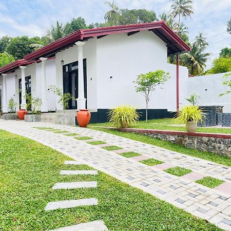 Thara Inn Villa Dikwella Dış mekan fotoğraf